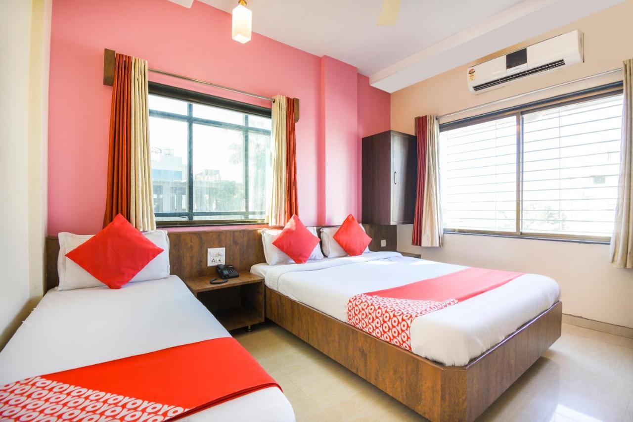 Sai Palkhi Hotel Ширди Екстериор снимка